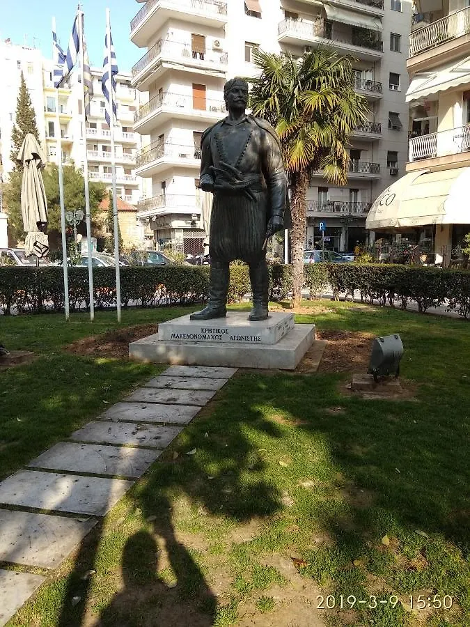 Kingsize Bed 2X2,20 Comfort Super Wifi 70 Mbps Studio! Thessaloniki