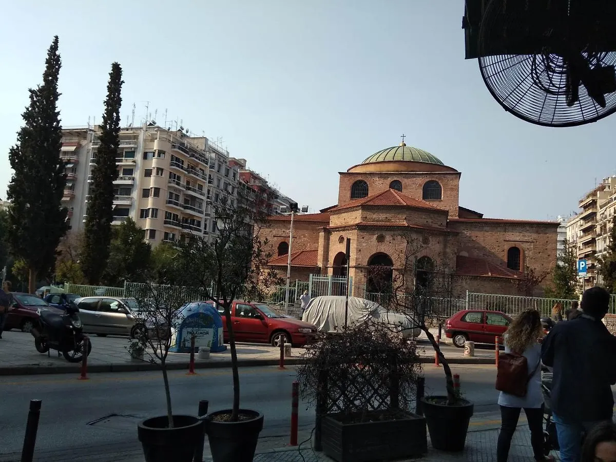 Kingsize Bed 2X2,20 Comfort Super Wifi 70 Mbps Studio! Thessaloniki Greece
